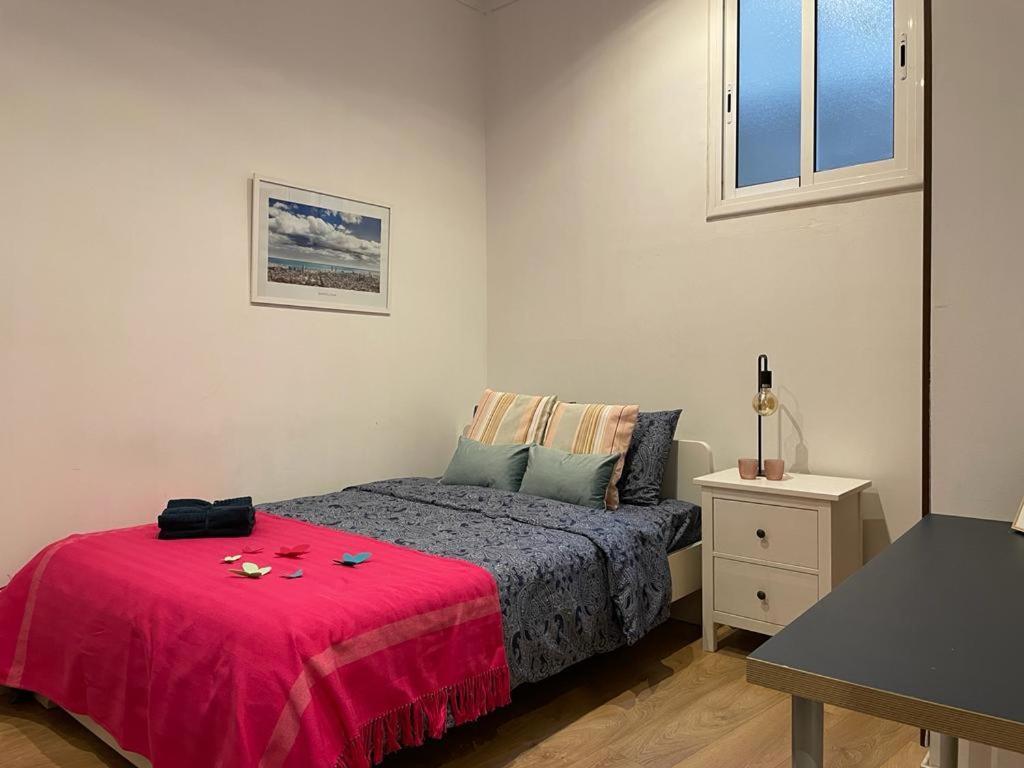 By La Rambla Rooms บาร์เซโลนา ภายนอก รูปภาพ