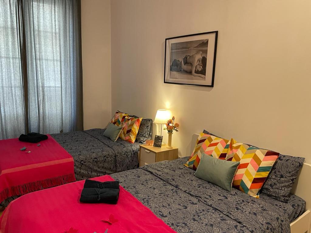 By La Rambla Rooms บาร์เซโลนา ภายนอก รูปภาพ