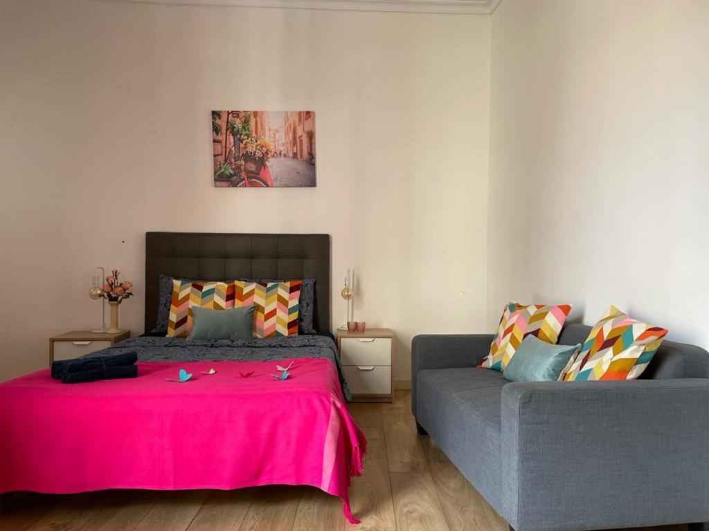 By La Rambla Rooms บาร์เซโลนา ภายนอก รูปภาพ
