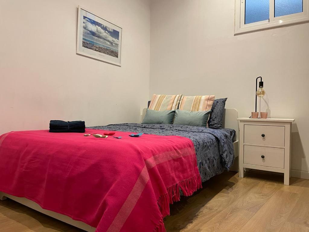 By La Rambla Rooms บาร์เซโลนา ภายนอก รูปภาพ