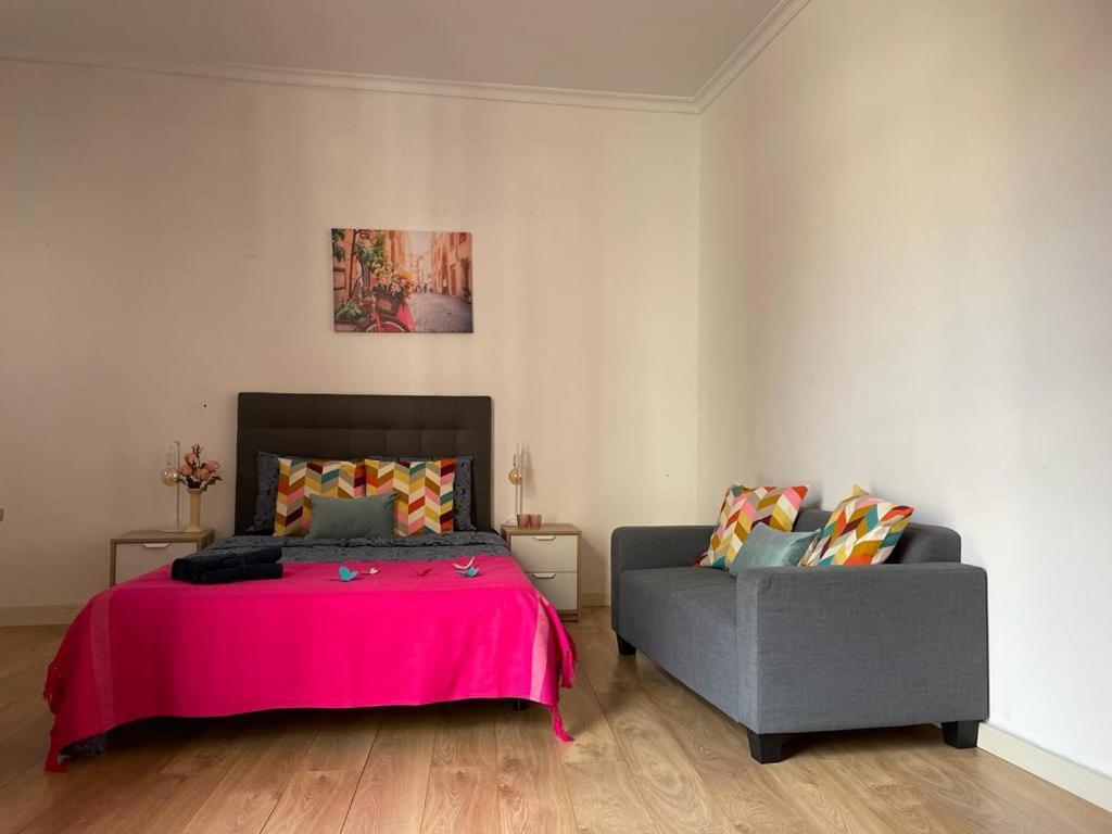 By La Rambla Rooms บาร์เซโลนา ภายนอก รูปภาพ