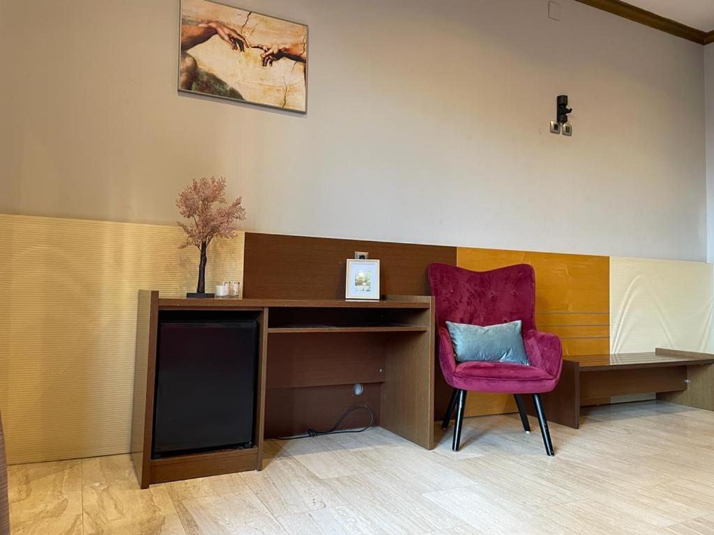 By La Rambla Rooms บาร์เซโลนา ภายนอก รูปภาพ
