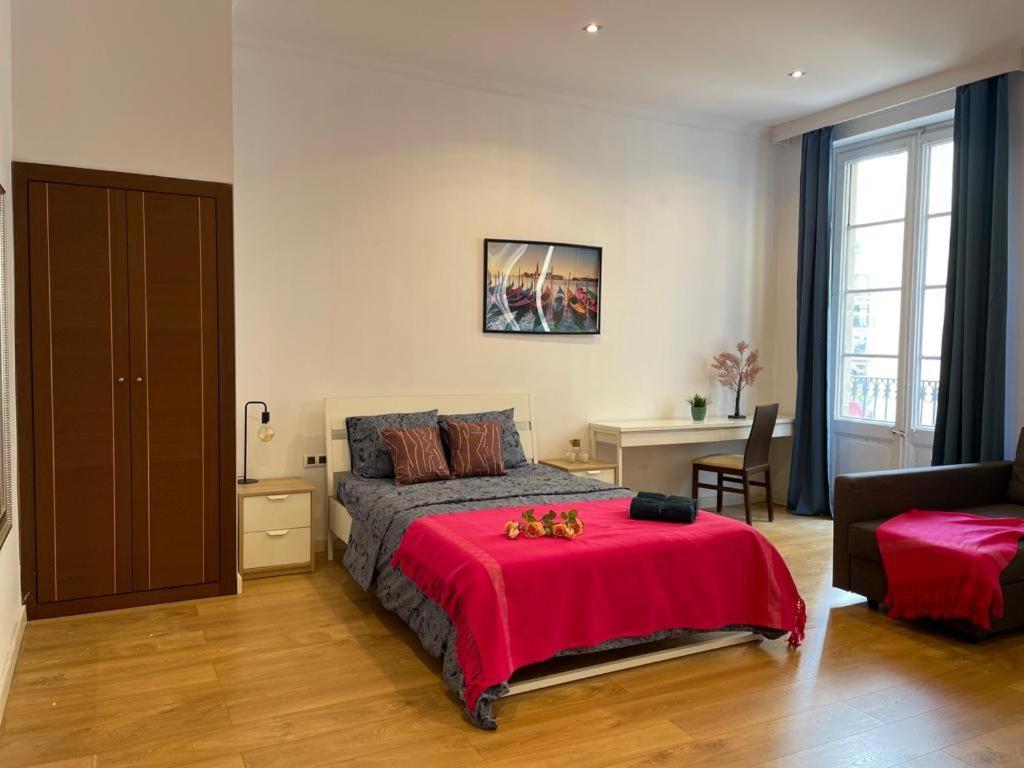 By La Rambla Rooms บาร์เซโลนา ภายนอก รูปภาพ