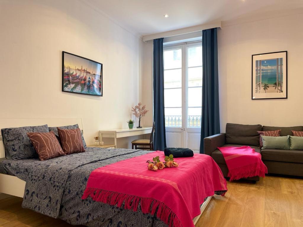 By La Rambla Rooms บาร์เซโลนา ภายนอก รูปภาพ